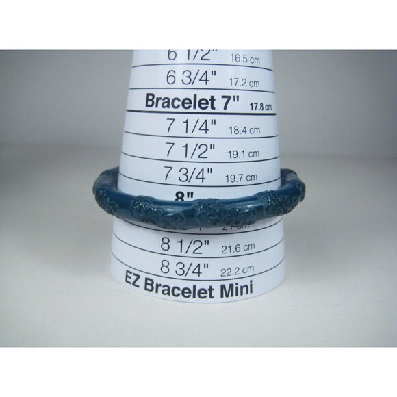 Vintage Blue Textured Floral Design Bangle Bracelet Approx 8 inch Inner Circumfe - Picture 4 of 6